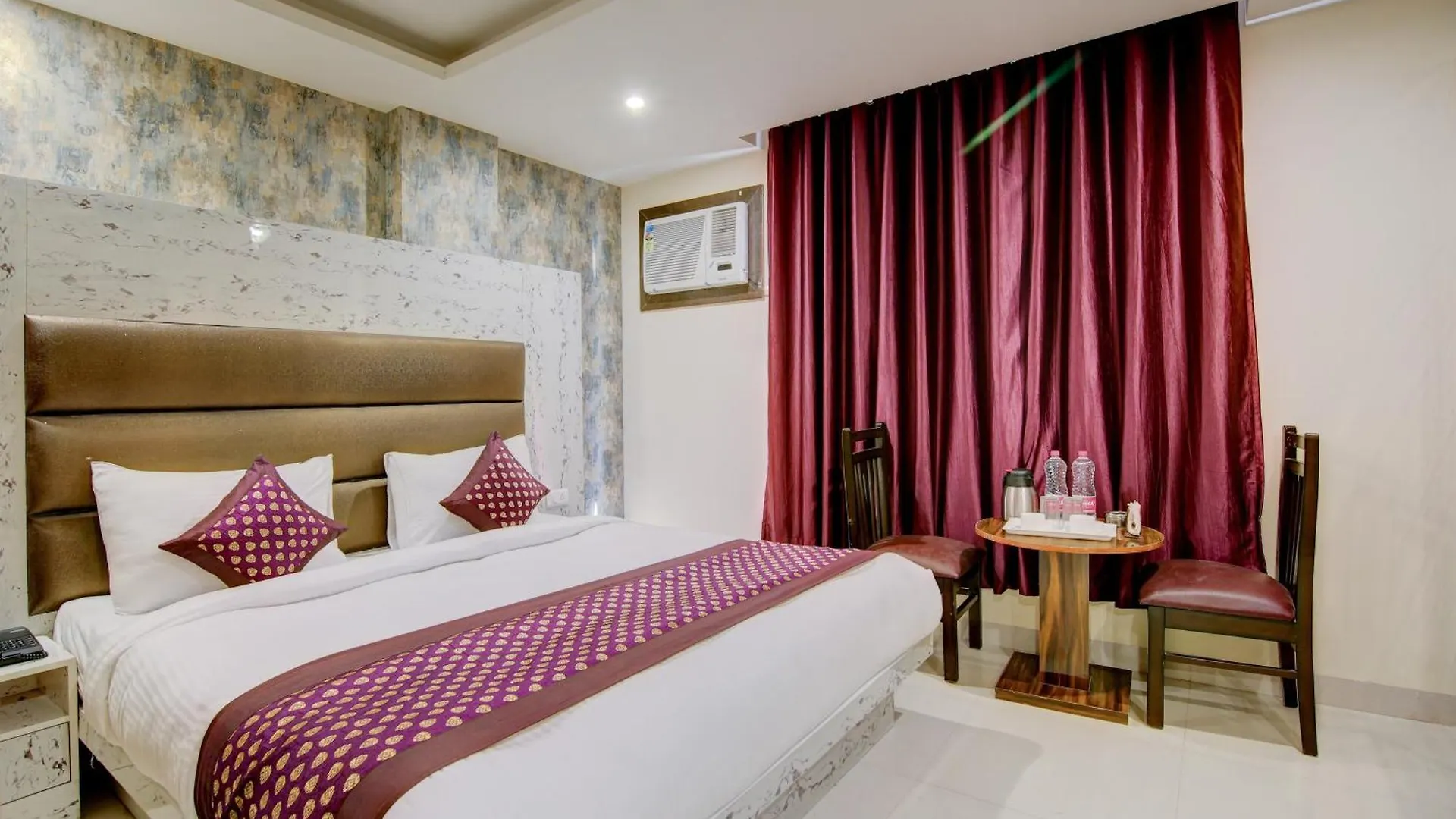 Hotel Smart Signature Neu-Delhi Indien
