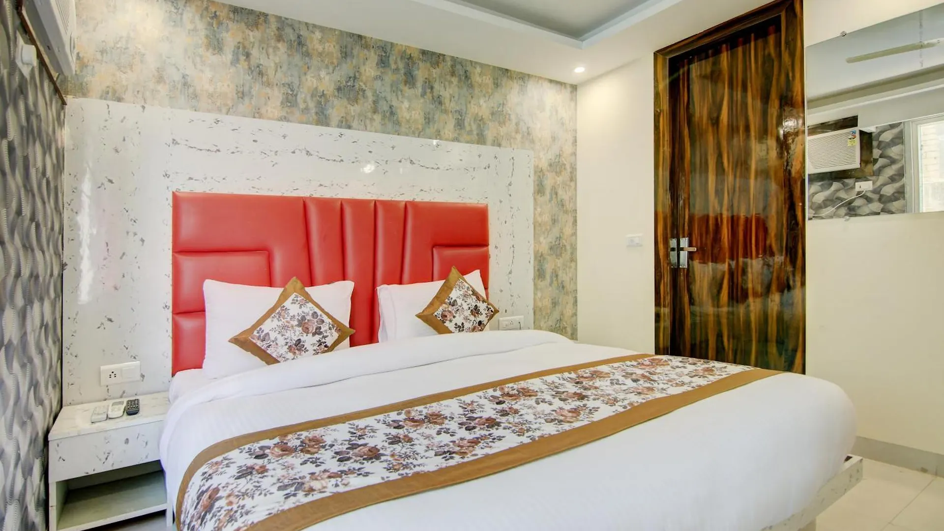 Hotel Smart Signature Delhi Airport New Delhi India